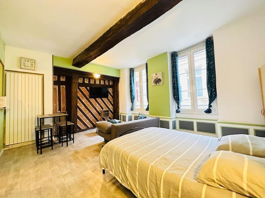 Ferienwohnung Le Havre De Paix Laon Exterior foto