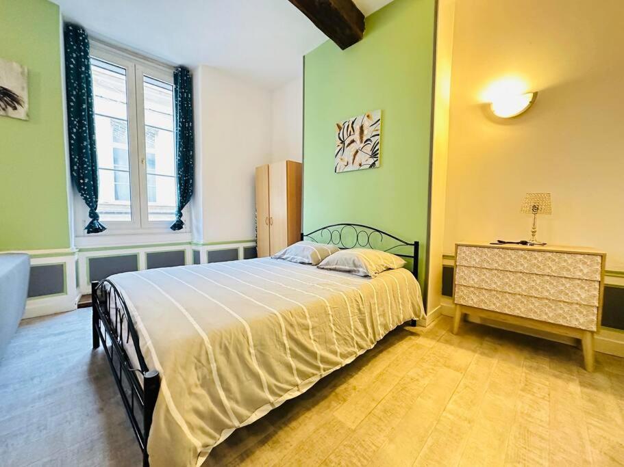 Ferienwohnung Le Havre De Paix Laon Exterior foto